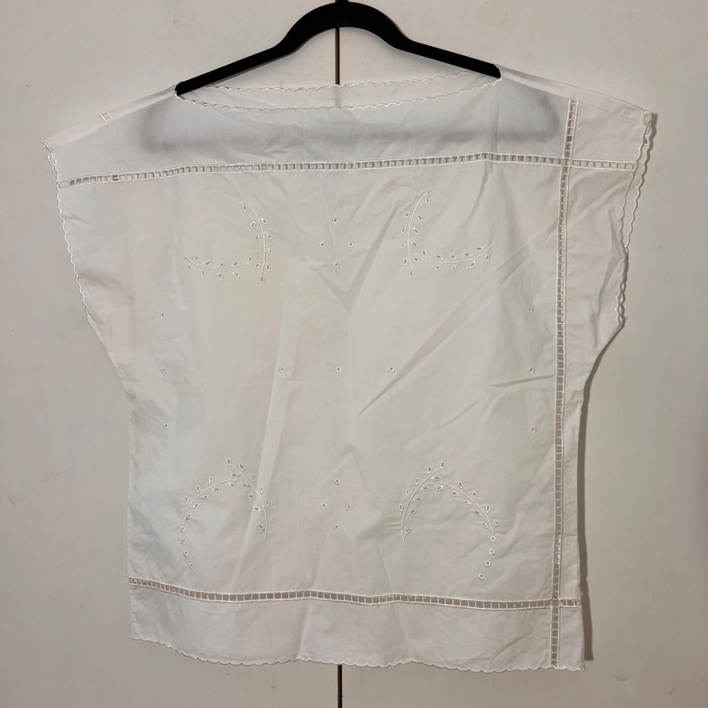 Cottage Victorian Eyelet Peasant Top Size M White Embroidered Scalloped Minimal